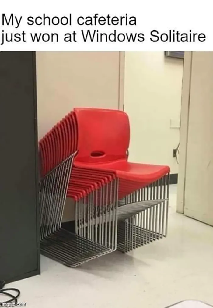 50 Times People Noticed Something Dreamlike And Shared Photos On The "Accidental Surrealism" Group