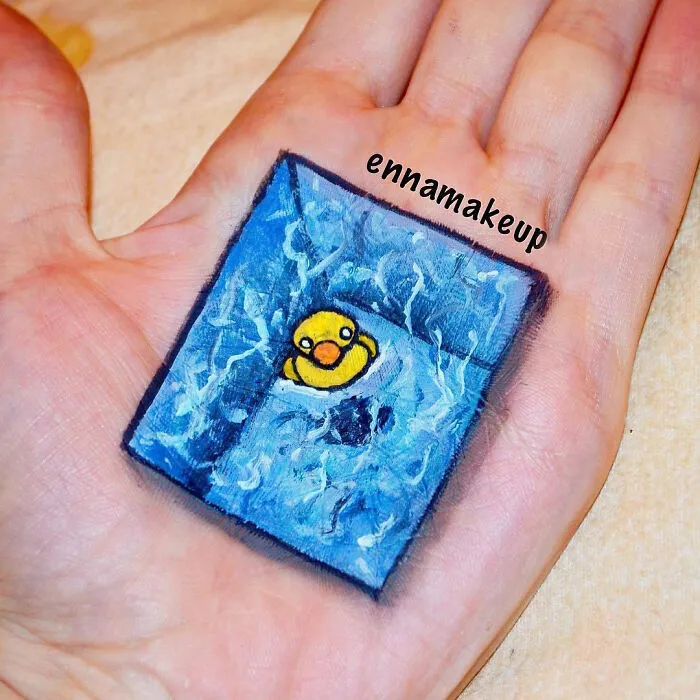 I Paint Realistic Art On My Body To Find Happiness Aside From Being In A Wheelchair, And Here Are 30 Of My Best Works
