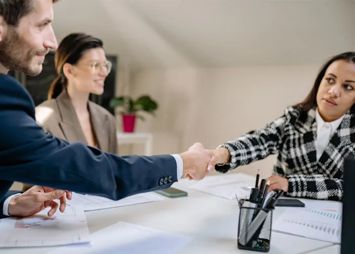 30 People Share Things In Job Descriptions Or Interviews That Instantly Indicate Red Flags
