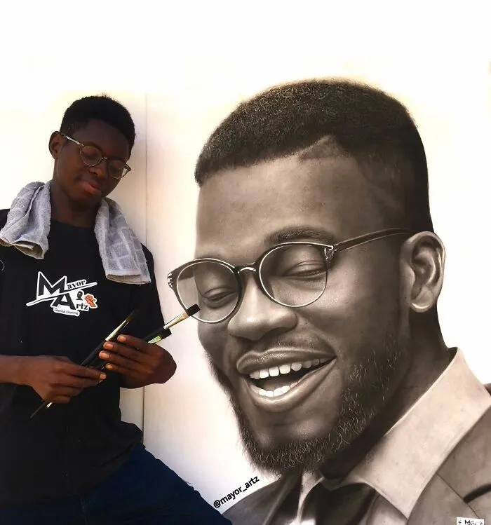 Surprisingly Realistic: 27 Charcoal Drawings By This Artist