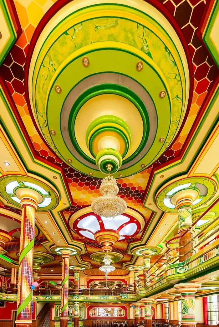 22 Fotos de los edificios de El Alto en Bolivia, para descubrir su estilo arquitectónico único llamado "cholet"