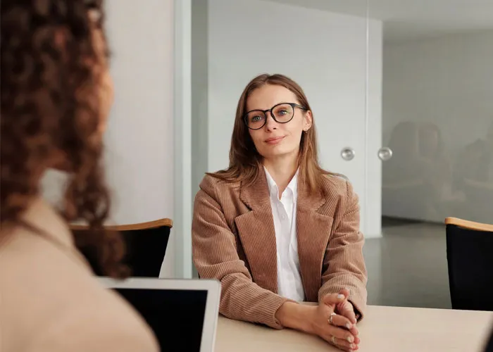 30 People Share Things In Job Descriptions Or Interviews That Instantly Indicate Red Flags