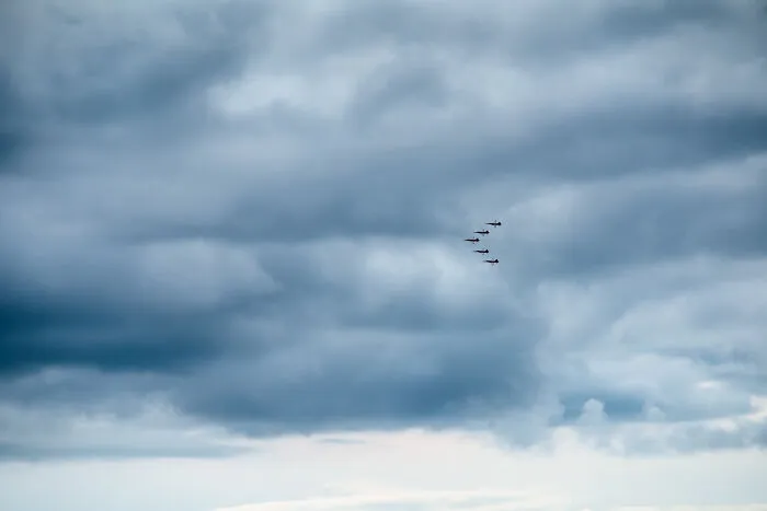 I Captured The Perfection Of Aerial Geometry And Trajectories Performed By The Swiss Aerobatic Team Patrouille Suisse (40 Pics)