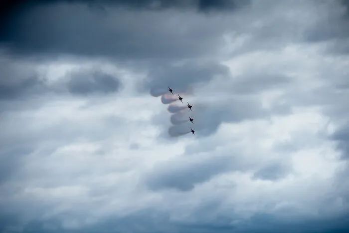 I Captured The Perfection Of Aerial Geometry And Trajectories Performed By The Swiss Aerobatic Team Patrouille Suisse (40 Pics)