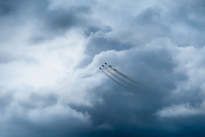 I Captured The Perfection Of Aerial Geometry And Trajectories Performed By The Swiss Aerobatic Team Patrouille Suisse (40 Pics)