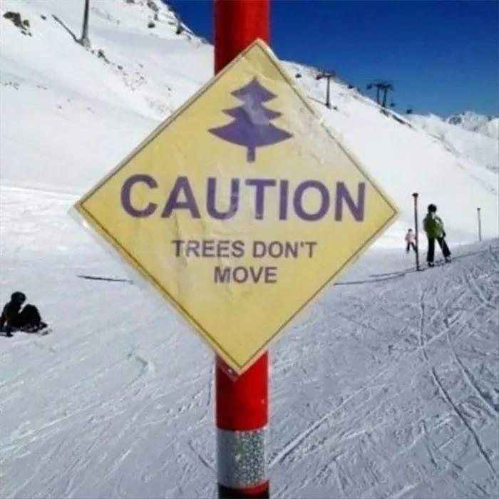 "Stupid And Weird Signs": 50 Of The Funniest Signs Ever, As Collected By This Facebook Group