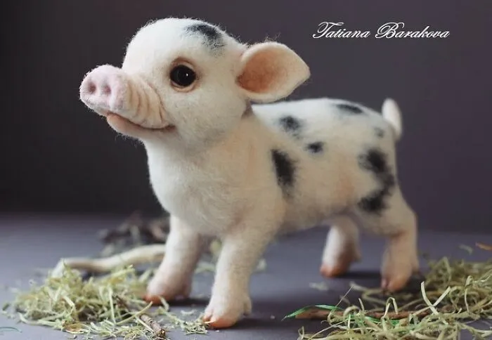 41 Miniature Animal Sculptures From Wool Made By This Artist