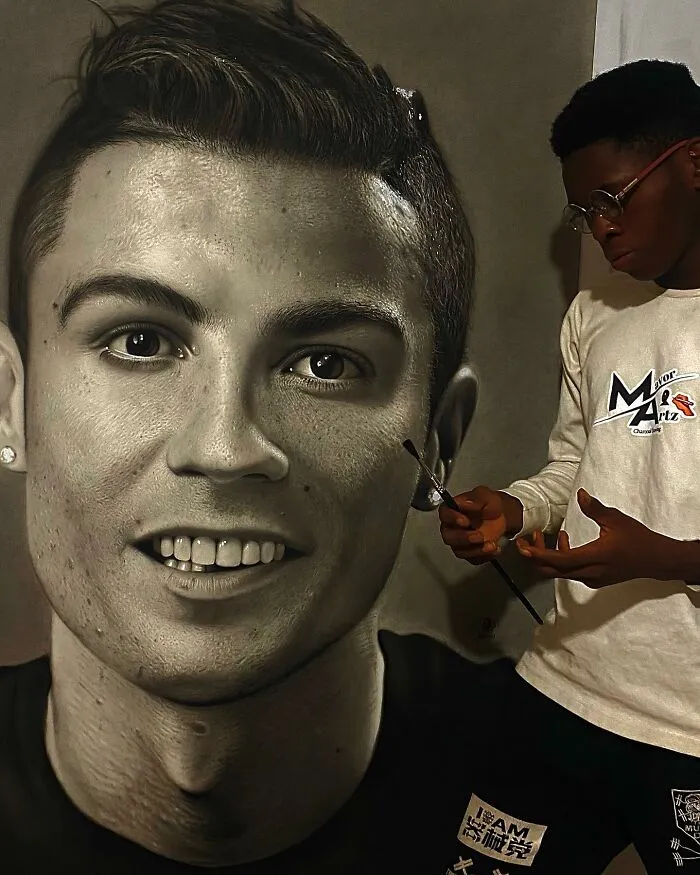 Surprisingly Realistic: 27 Charcoal Drawings By This Artist