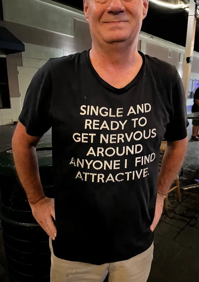 50 Ridiculous, Bizarre, And Downright Cursed Shirts People Actually Wear Out In Public, As Shared By These Twitter Accounts (New Pics)