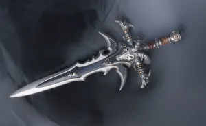 Jeweler Spends Over 700 Hours Recreating Warcraft's Most Legendary Blade In Gold And Silver