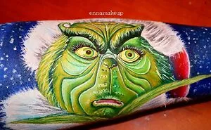 I Paint Realistic Art On My Body To Find Happiness Aside From Being In A Wheelchair, And Here Are 30 Of My Best Works