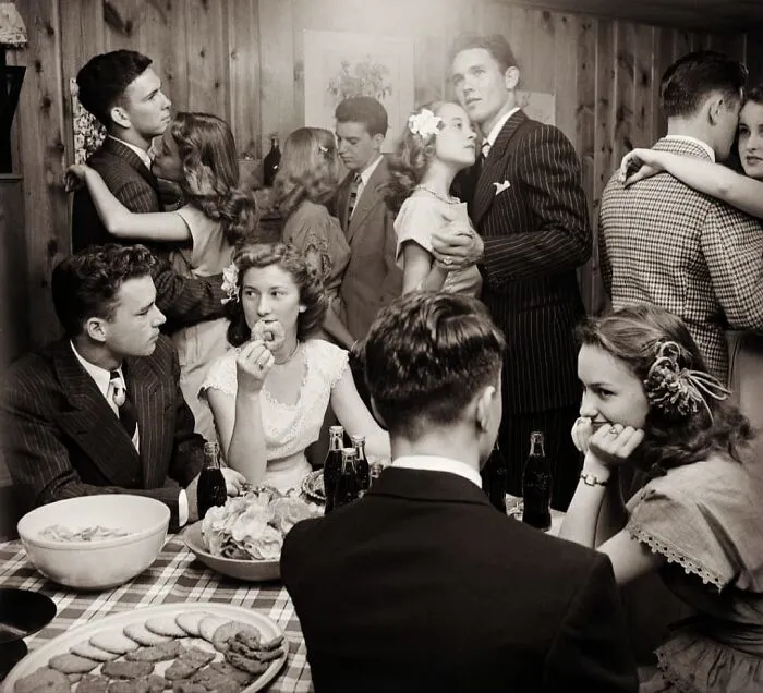 Teenagers celebrating at the party 