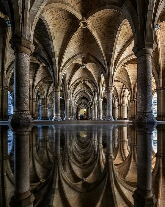 Cloister University Of Glasgow, Scotland