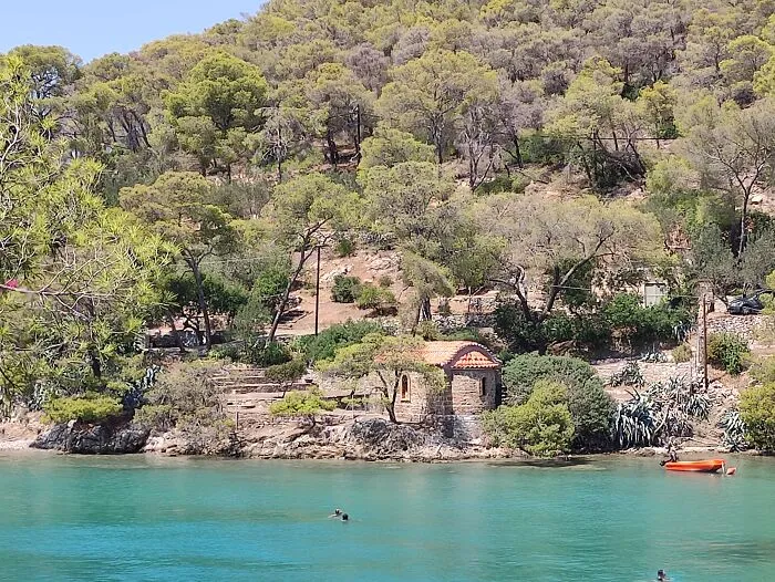 I Photographed The Poros Island In Greece (27 Pics)