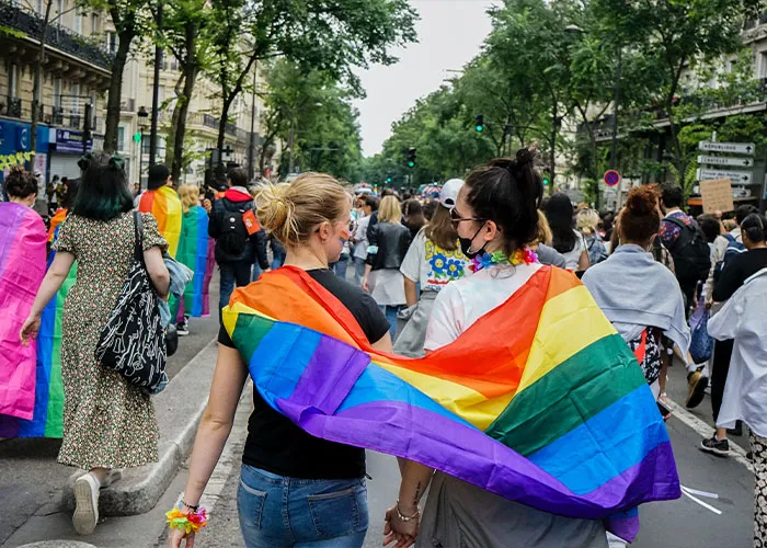 Our Readers Share How Their Friends And Family Reacted To Them Coming Out (30 Stories)