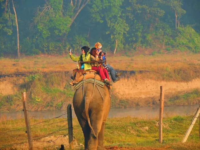 30 Experienced Travelers Share What 'Traveling Tips' Aren't Worth It To Even Try