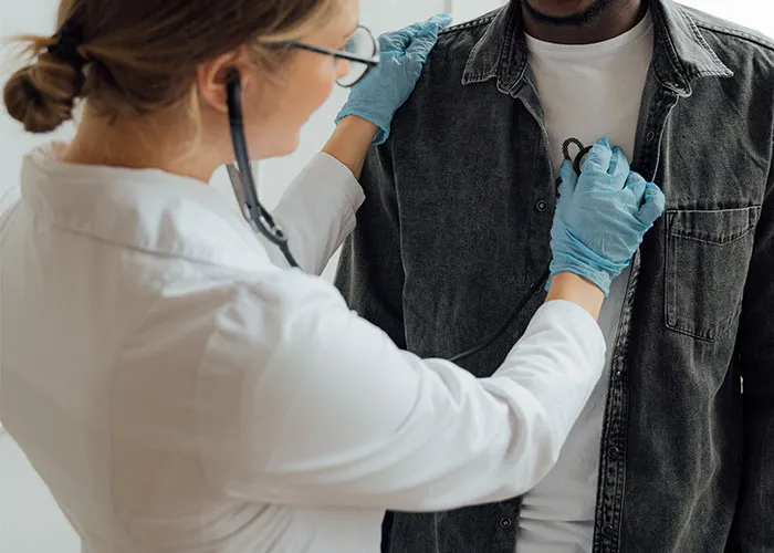 30 Of The Wildest "I Don't Think This Is Important, But-" Moments, As Shared By Doctors On This Online Thread