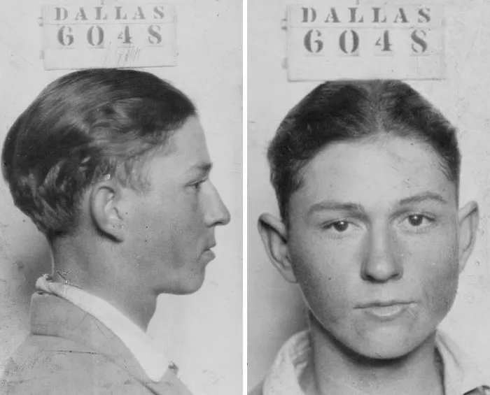 Clyde Barrow mugshot 