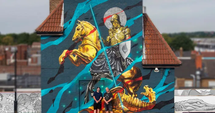 We Painted This Giant Mural In London (12 Pics)