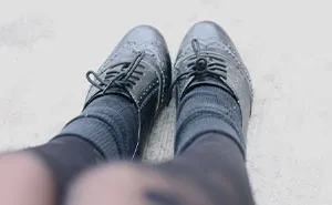 “[Am I The Jerk] For Wanting My Girlfriend To Wear Appropriate Shoes To An Event?”