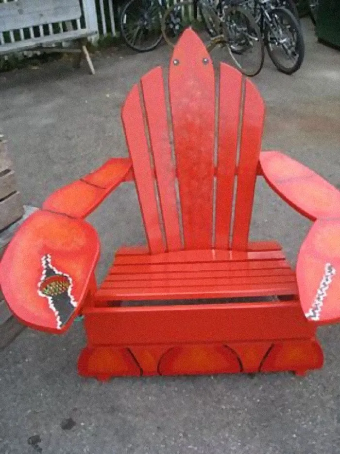 “Sorry For Design”: 50 Utterly Dreadful Designs Posted On This Instagram Account