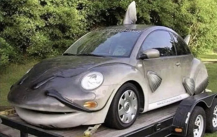 40 Coches que la gente arruinó con modificaciones tontas
