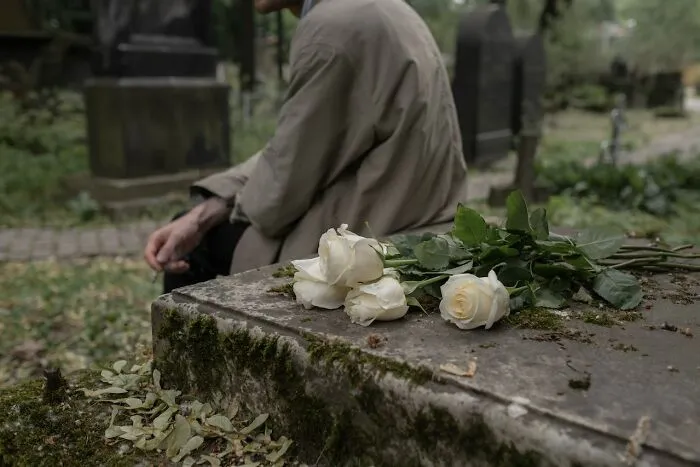 30 Brutal Moments When People’s Illusions Of Friendship Were Shattered