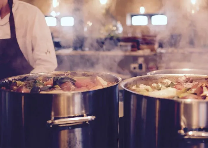 Restaurant And Bar Employees Reveal 30 Shady Cost-Saving Secrets The General Public Is Not Aware Of