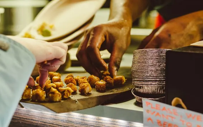 30 Experienced Travelers Share What 'Traveling Tips' Aren't Worth It To Even Try
