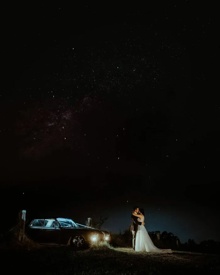 I Take Weird Wedding Photos And Clients Love Them (18 Pics)