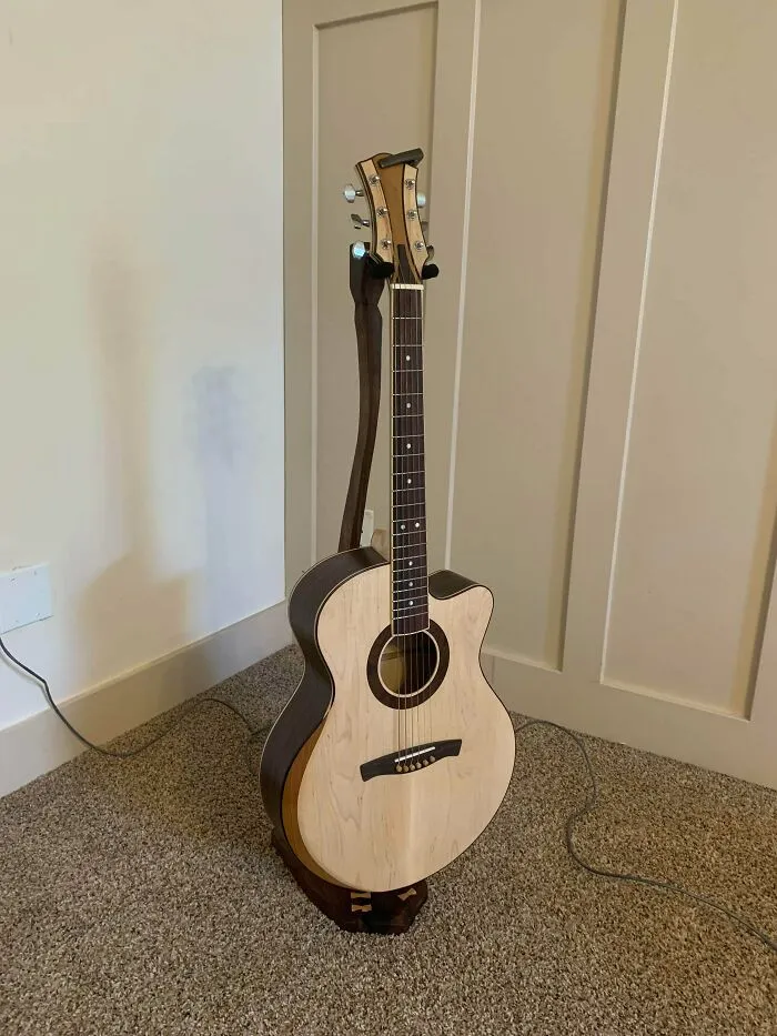 2 Years And I’m Finally Done! Acoustic Guitar From Scratch!!