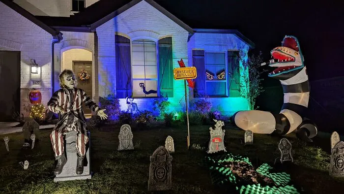 Exhibición de Beetlejuice en mi vecindario
