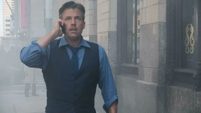 In Batman V Superman (2016), Even Though Buildings Are Collapsing All Around Them, Employees At Wayne Enterprises Have To Get The Boss’s Ok Before They Can Evacuate, Which Makes It The Most Realistic Detail In The Movie