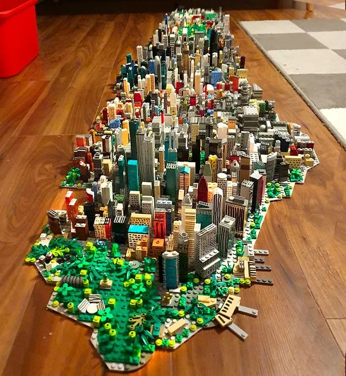14 Year Old Boy, Alex Bailey From Dublin Build With A Free-Style LEGO An Model Of Manhattan