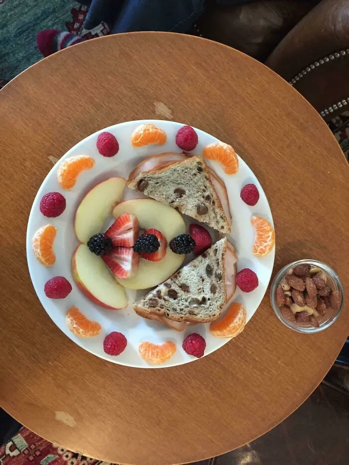 My Dad Makes Creative Plates For My Mom With Early Onset Dementia. She Eats More When The Plate Is Pretty
