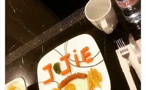 People Are Cracking Up At These 35 Roasts By Chef Gordon Ramsay
