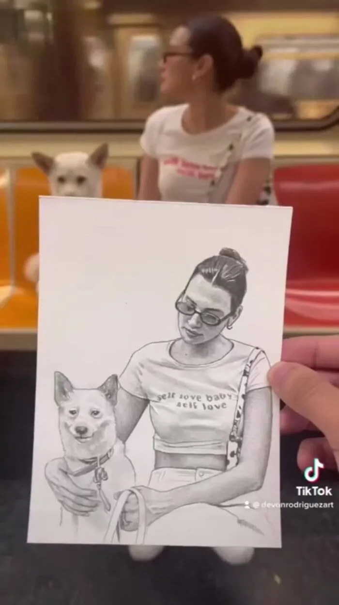 Un artista neoyorquino es conocido por dibujar a los pasajeros del metro sin que se den cuenta y luego publicar su reacción en Internet (25 nuevas fotos)