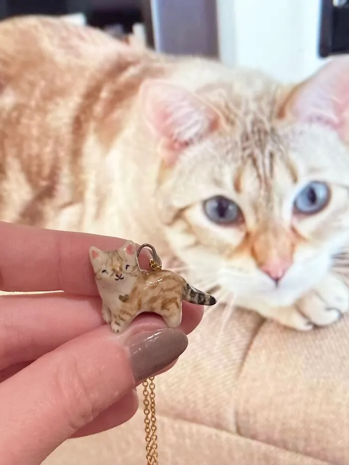 I’ve Always Loved Ceramics And Started Creating Customized Pet Portrait Charms (23 Pics)