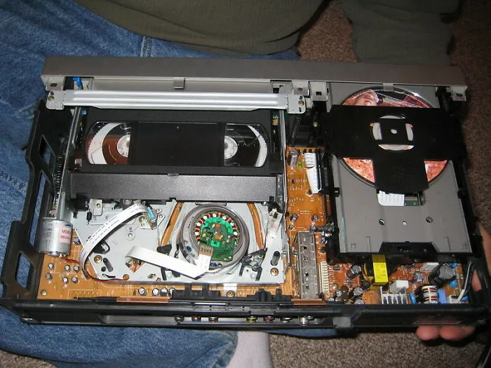 Members Of This Online Group Shared 29 Things They Found In People’s Trash That Were Either Illegal, Strange Or Actually Valuable