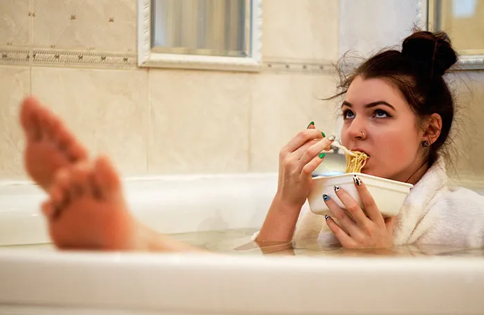 ¿Sabes cómo entender a las mujeres? 20 hombres comparten todo lo que aprendieron al convivir con ellas
