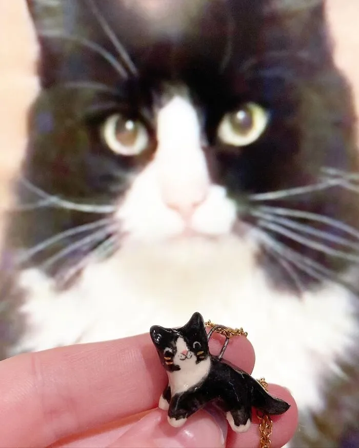 I’ve Always Loved Ceramics And Started Creating Customized Pet Portrait Charms (23 Pics)