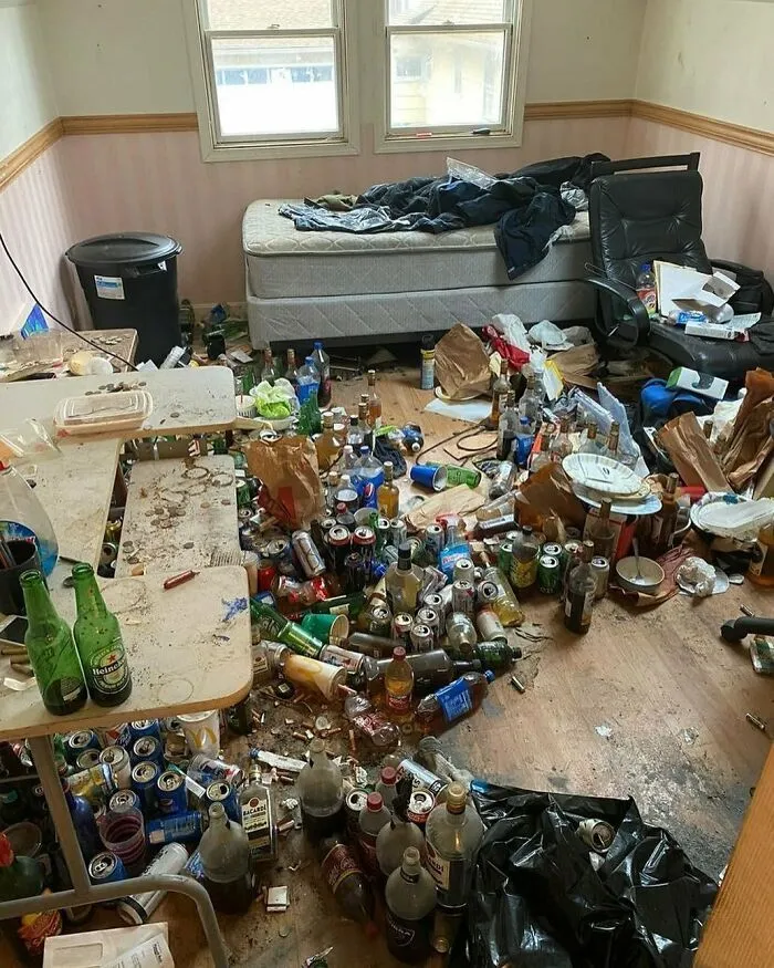 Esta cuenta se burla de las casas más disparatadas, y aquí están 35 de las peores (nuevas fotos)