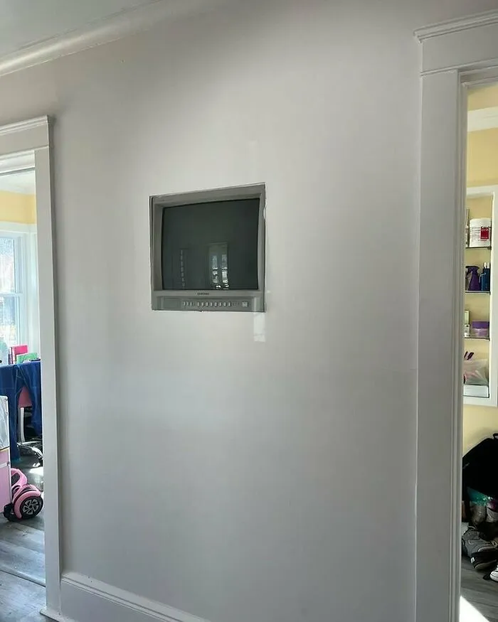 Esta cuenta se burla de las casas más disparatadas, y aquí están 35 de las peores (nuevas fotos)