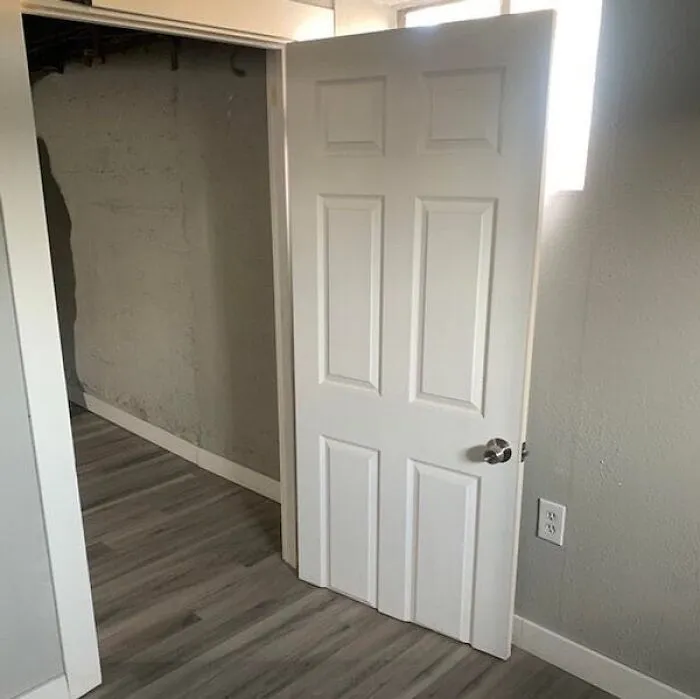 Esta cuenta se burla de las casas más disparatadas, y aquí están 35 de las peores (nuevas fotos)