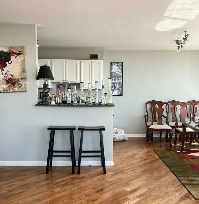Esta cuenta se burla de las casas más disparatadas, y aquí están 35 de las peores (nuevas fotos)