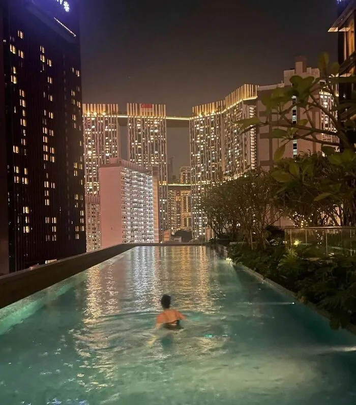 “Un sitio donde me gustaría vivir”: 50 casas y lugares increíbles alrededor del mundo que existen de verdad (Nuevas fotos)