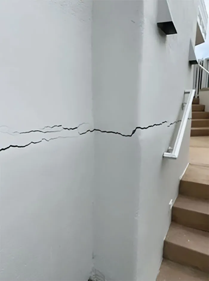 35 "Pesadillas" y "milagros" descubiertos durante inspecciones estructurales (nuevas fotos)