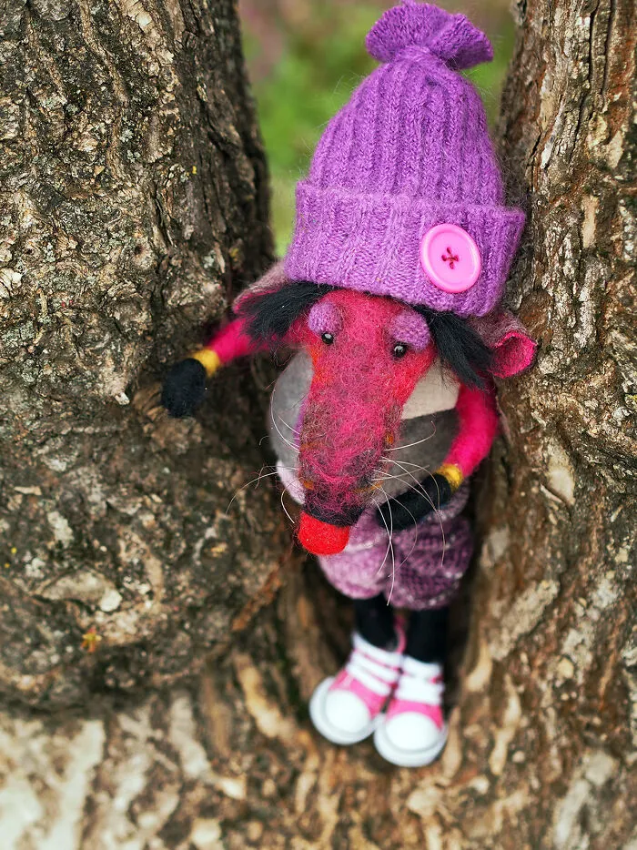 I Make Artistic And Extremely Emotive Dolls With Exaggerated Features From Wool (32 Pics)
