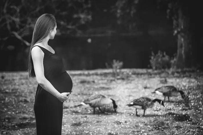 Maternity Photography In Regents Park, London