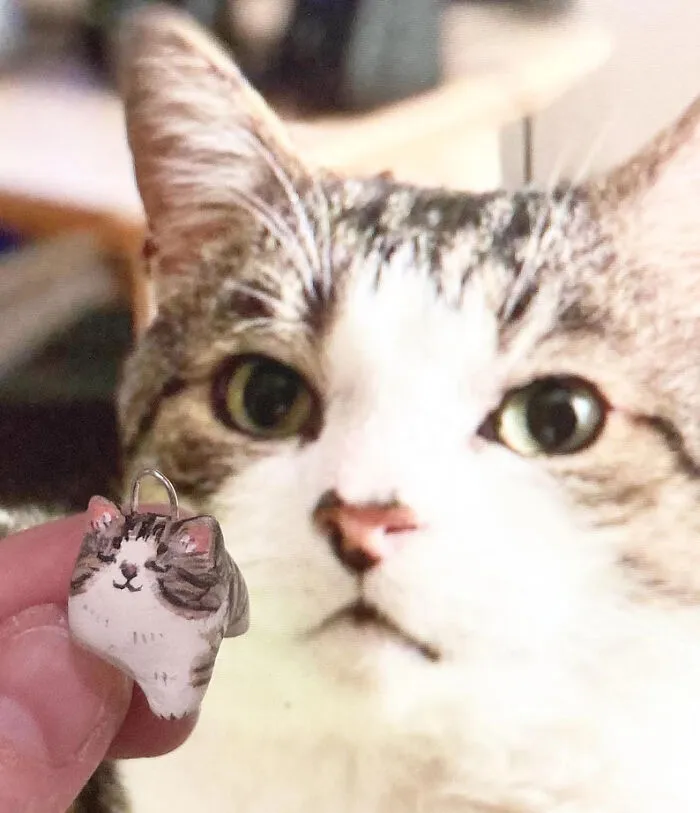 I’ve Always Loved Ceramics And Started Creating Customized Pet Portrait Charms (23 Pics)